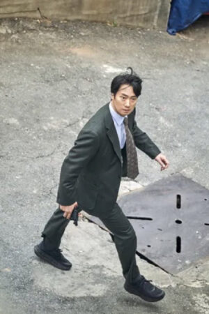 Decision to Leave Park Hae-il Blazer