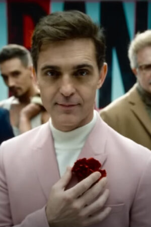 Berlin 2023 Pedro Alonso Pink Blazer
