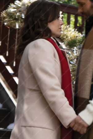 Scarlet A Furry Little Christmas Kristi Murdock Coat