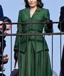 Tina Fey Movie A Haunting In Venice 2023 Ariadne Oliver Green Coat