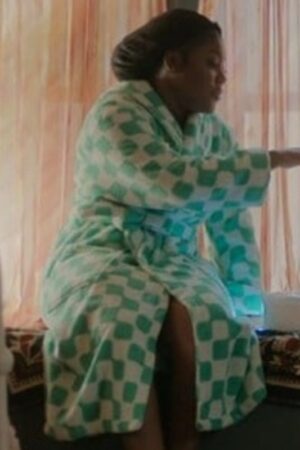 Lynae The Chi S06 Zaria Imani Primer Green-white Checkered Robe