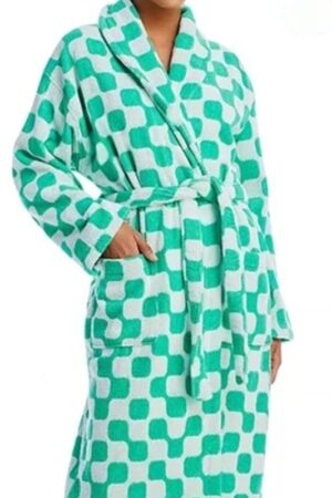 Lynae The Chi S06 Zaria Imani Primer Green-white Checkered Robe.