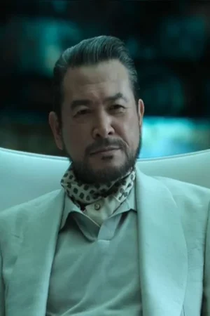 Nam Kyung-eub Black Knight S01 Chairman Ryu White Suit.