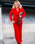 Liza Drake Film Pain Hustlers 2023 Emily Blunt Red Suit