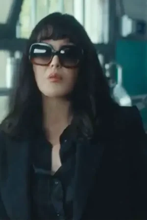 Marraine Wingwomen 2023 Isabelle Adjani Black Suit.