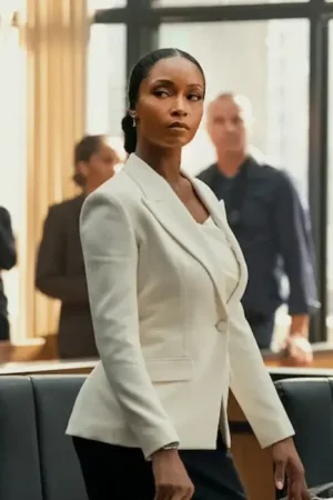 Andrea Freemann The Lincoln Lawyer S02 Yaya Dacosta White Blazer.
