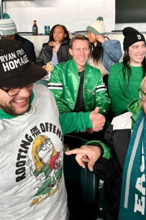 mama-kelce-rooting-for-the-offense-t-shirt