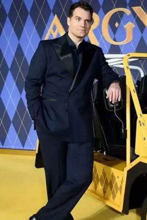 Film Argylle 2024 Henry Cavill Blue Suit.