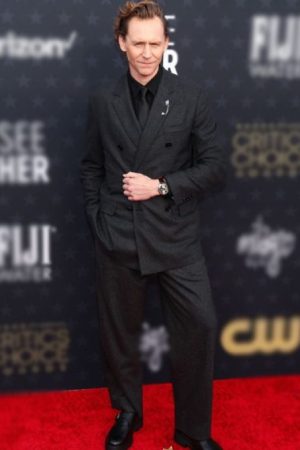 Tom Hiddleston 2024 Critics Choice Awards Black Double-breasted Suit.