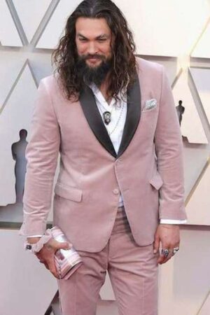 Jason Momoa’s Pink Oscars Tuxedo.