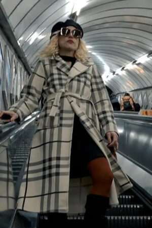 April Harley Film The Full House 2024 Dany Emozione Plaid Coat