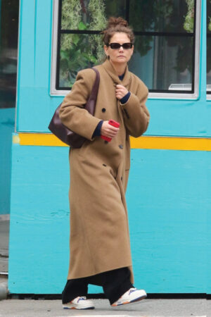 NYC-Katie-Holmes-Street-Style-Trench-Coats