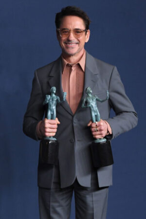 Robert Downey Jr. 30th Screen Actors Guild Awards Grey Blazer