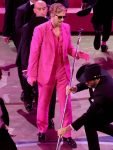 Ryan-Gosling-Oscar-Pink-Suit