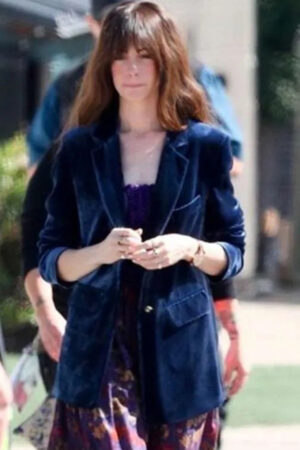 Solene Film The Idea Of You 2024 Anne Hathaway Blue Velvet Blazer