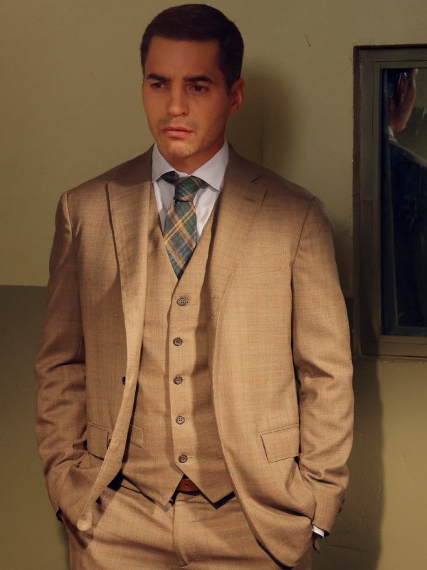 Will-Trent-S2-Ramón-Rodríguez-Brown-Suit