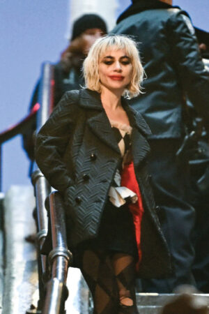 Joker-Folie-À-Deux-Lady-Gaga-Black-Blazer