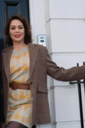 Lola Dewaere Mademoiselle Holmes Tv Series 2024 Charlie Brown Plaid Coat.