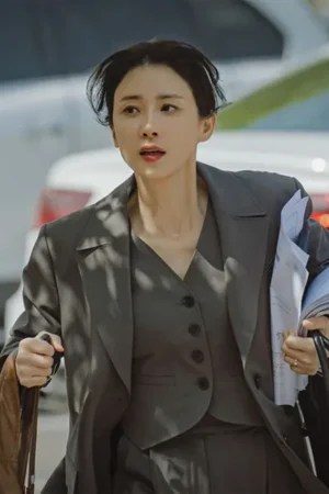 Na Moon Young Queen Of Tears 2024 Tv Series Lee Bo-young Grey Blazer