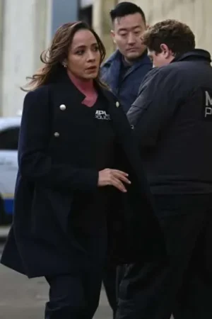 Dania Ramirez Alert Missing Persons Unit S02 Nikki Batista Black Coat