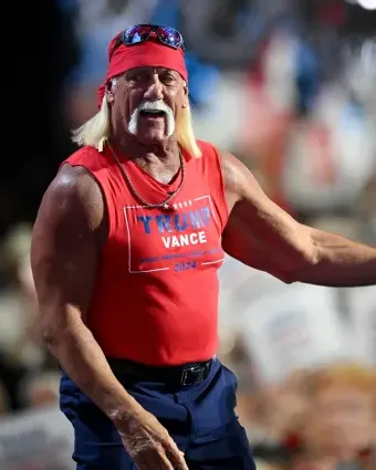 Hulk-Hogan-Ripping-red-Shirt