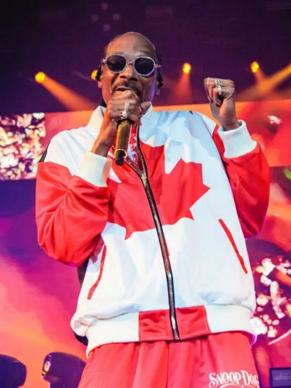 Shop Snoop Dogg Cali To Canada Tour 2024 Canadian Flag Bomber Jacket,'=