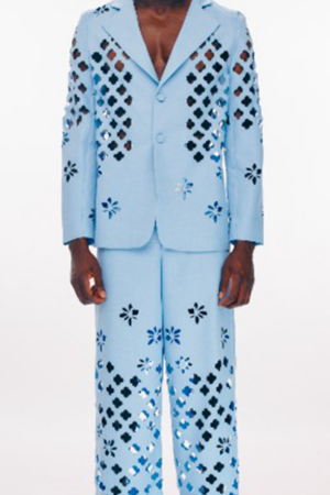 Tv Series Access Daily 2024 Alan Cumming Blue Suit