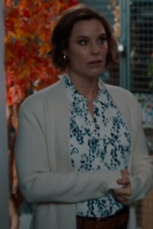 Natalie Calder Tv-movie Falling Together 2024 Ashley Williams White Belted Long Coat