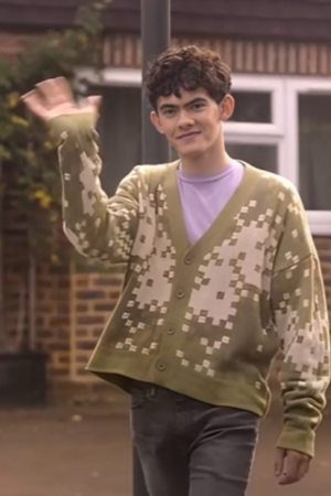 Charlie Heartstopper S03 Joe Locke Green Cardigan