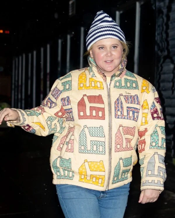 Amy-Schumer-NYC-2025-Colorful-Sea-Jacket Amy Schumer NYC 2025 Colorful Sea Jacket
