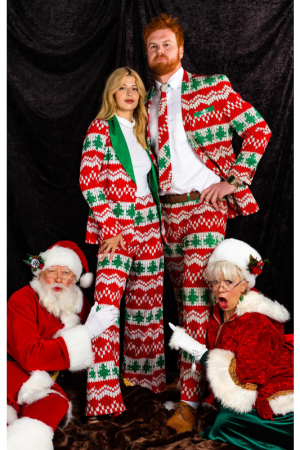 Get into the holiday spirit with our Women's Knit Print Christmas Suit. Fun and festive, it's the perfect outfit for any Christmas celebration!